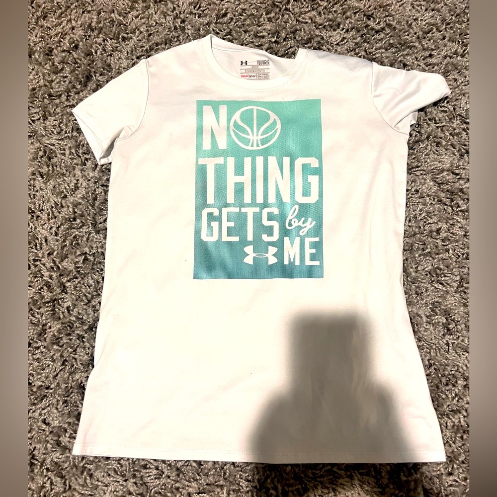 Under amour t shirt